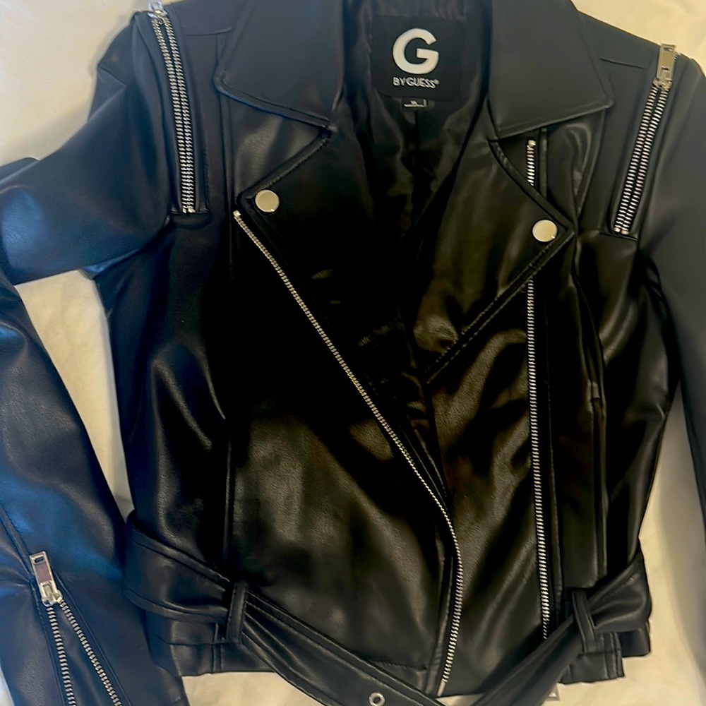 Guess Cropped Motto Jacket. Brand new.